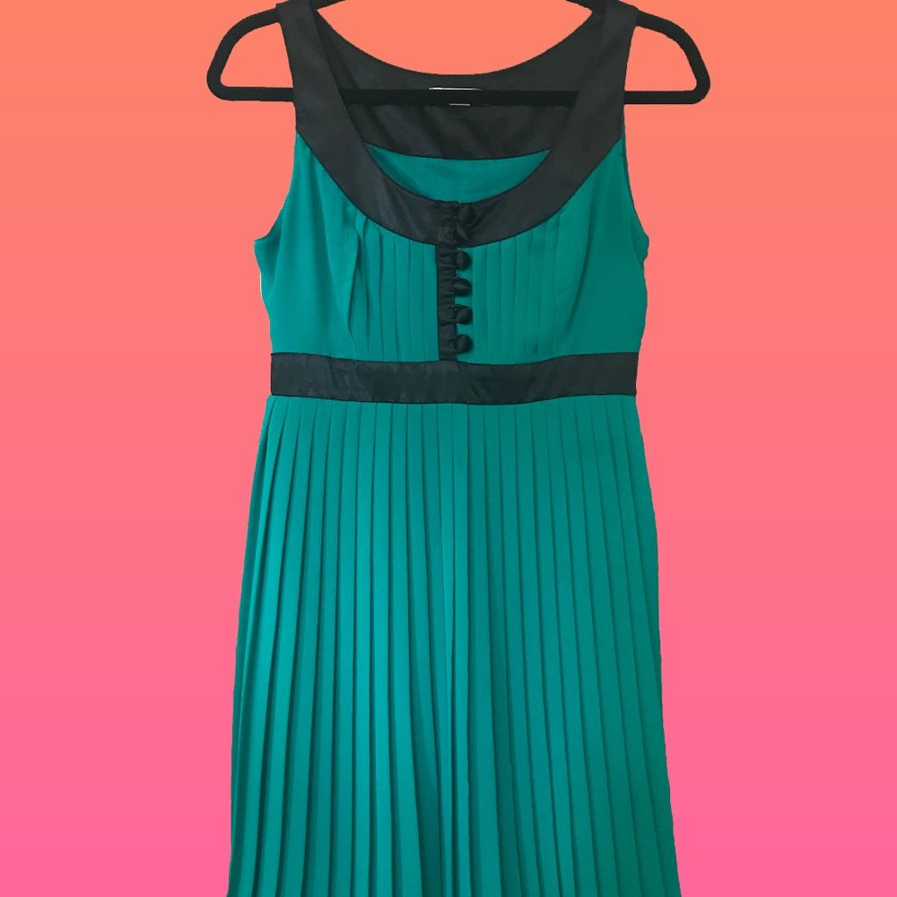 Emerald green going out dress